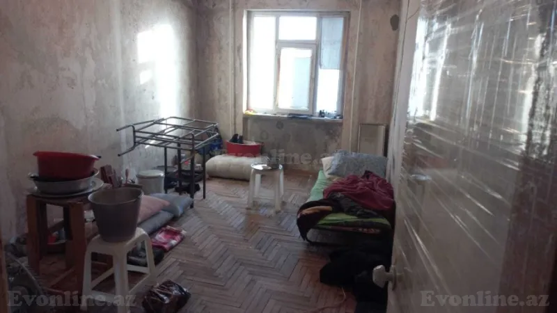 Satılır 2 otaqlı Mənzil Köhnə tikili 70 m² 8-ci mikrorayon - şəkil 2