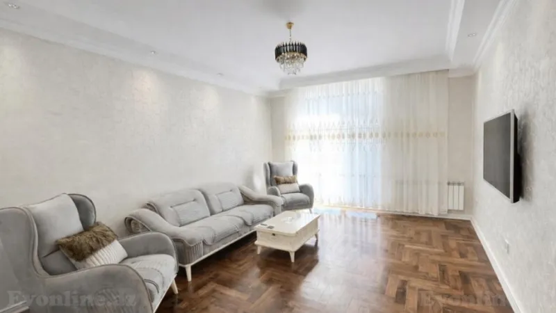 Kirayə verilir 2 otaqlı Mənzil Yeni tikili 95 m² Xətai r.