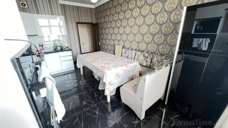 Satılır 3 otaqlı Mənzil Yeni tikili 147 m² Elmlər Akademiyası m. - şəkil 11