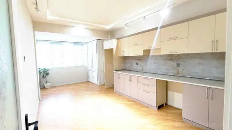 Satılır 2 otaqlı Mənzil Yeni tikili 80 m² Neftçilər m. - şəkil 12