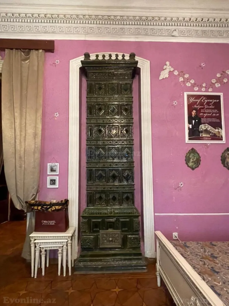 Satılır 7 otaqlı Mənzil Köhnə tikili 245 m² Sahil m. - şəkil 10