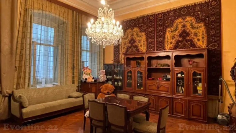 Satılır 7 otaqlı Mənzil Köhnə tikili 245 m² Sahil m. - şəkil 12