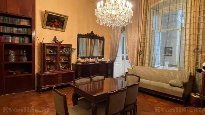 Satılır 7 otaqlı Mənzil Köhnə tikili 245 m² Sahil m. - şəkil 13