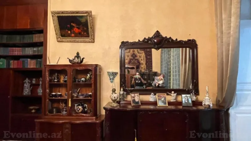 Satılır 7 otaqlı Mənzil Köhnə tikili 245 m² Sahil m. - şəkil 15