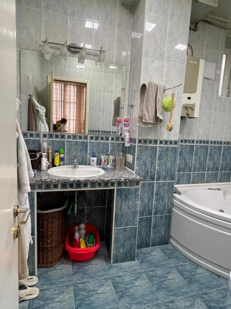 Satılır 7 otaqlı Mənzil Köhnə tikili 245 m² Sahil m. - şəkil 20