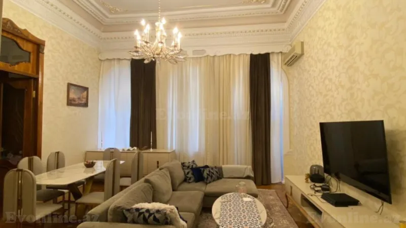 Satılır 7 otaqlı Mənzil Köhnə tikili 245 m² Sahil m. - şəkil 24