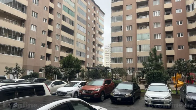 Satılır 4 otaqlı Mənzil Yeni tikili 200 m² Yasamal