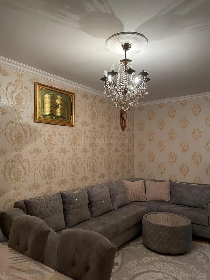 Satılır 4 otaqlı Mənzil Köhnə tikili 120 m² 9-cu mikrorayon