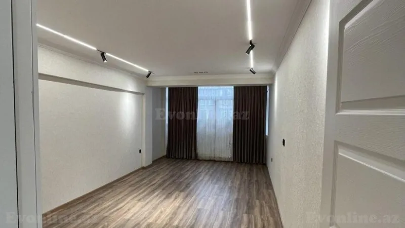 Satılır 2 otaqlı Mənzil Köhnə tikili 70 m² Gənclik m. - şəkil 2