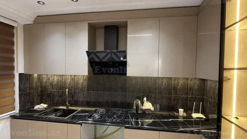 Satılır 2 otaqlı Mənzil Köhnə tikili 70 m² Gənclik m. - şəkil 5