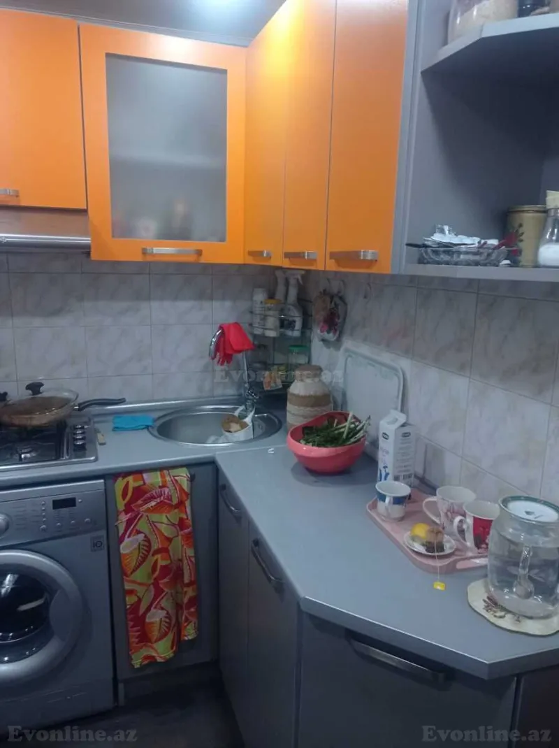 Satılır 3 otaqlı Mənzil Köhnə tikili 70 m² Neftçilər m. - şəkil 5