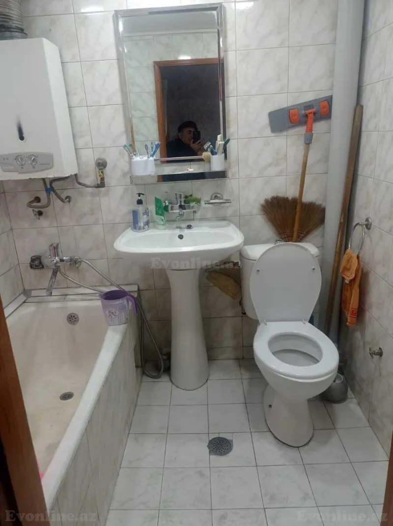 Satılır 3 otaqlı Mənzil Köhnə tikili 70 m² Neftçilər m. - şəkil 7