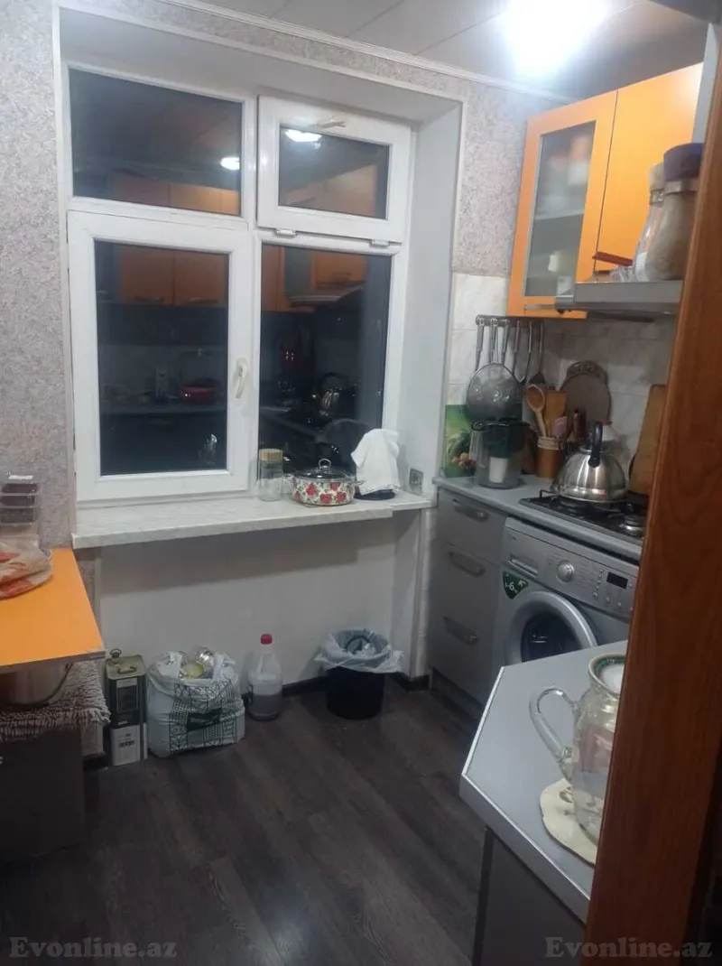 Satılır 3 otaqlı Mənzil Köhnə tikili 70 m² Neftçilər m. - şəkil 8