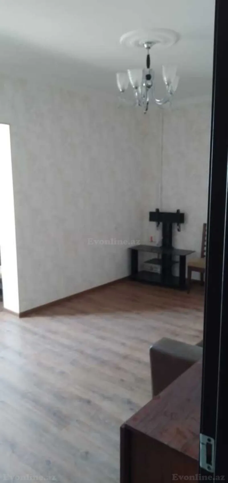 Satılır 2 otaqlı Mənzil Köhnə tikili 45 m² 8-ci mikrorayon