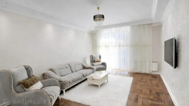 Kirayə verilir 2 otaqlı Mənzil Yeni tikili 80 m² Xətai r.
