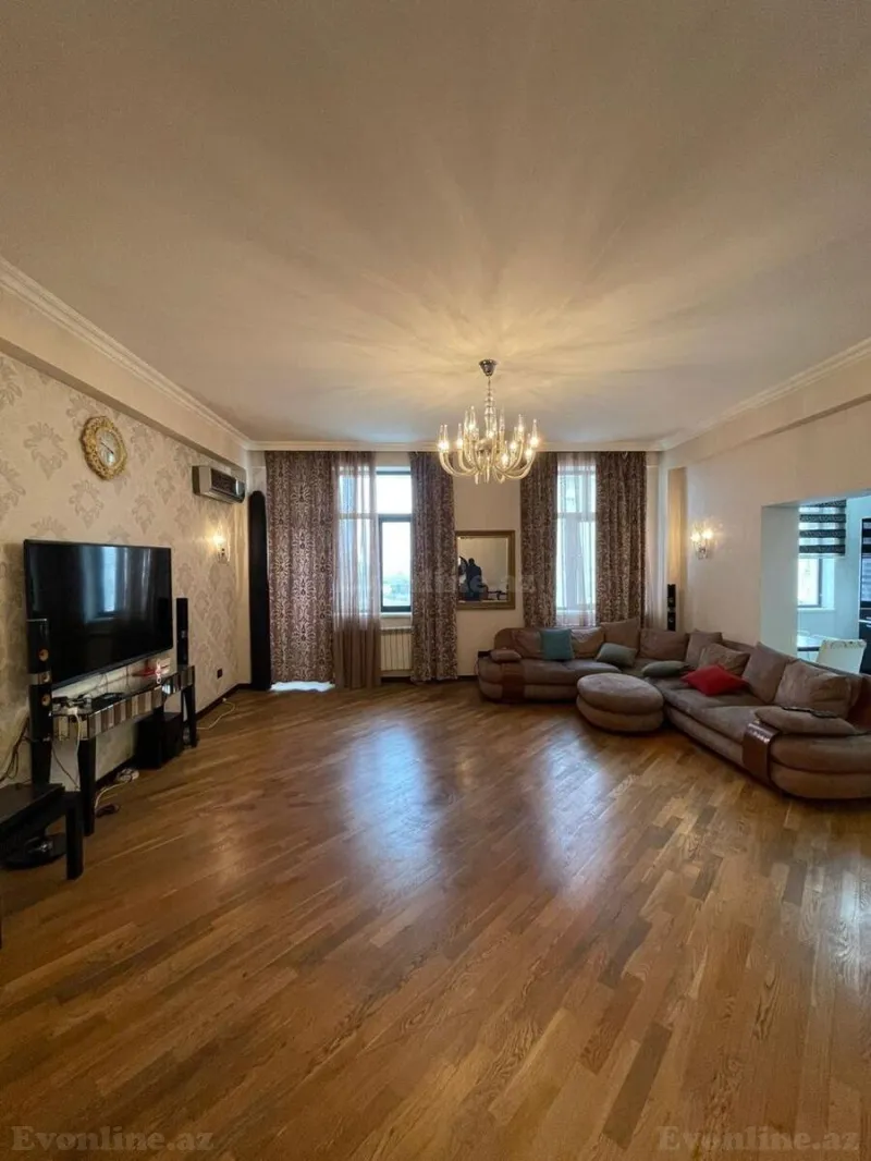 Satılır 4 otaqlı Mənzil Yeni tikili 230 m² İnşaatçılar m. - şəkil 2