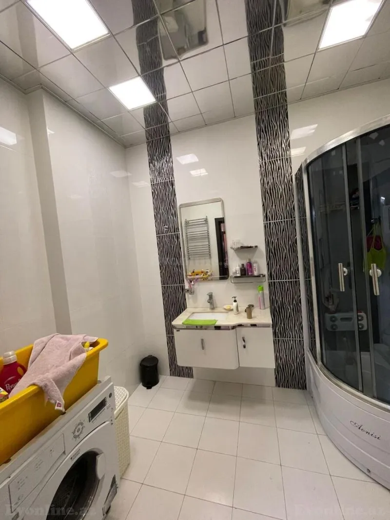 Satılır 4 otaqlı Mənzil Yeni tikili 230 m² İnşaatçılar m. - şəkil 6