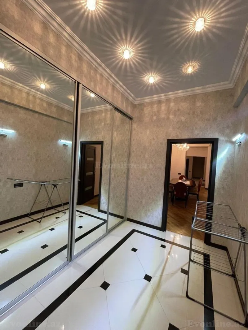 Satılır 4 otaqlı Mənzil Yeni tikili 230 m² İnşaatçılar m. - şəkil 8