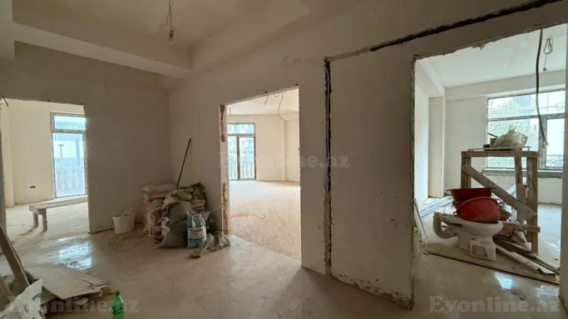 Satılır 3 otaqlı Mənzil Yeni tikili 130 m² Xətai r. - şəkil 2