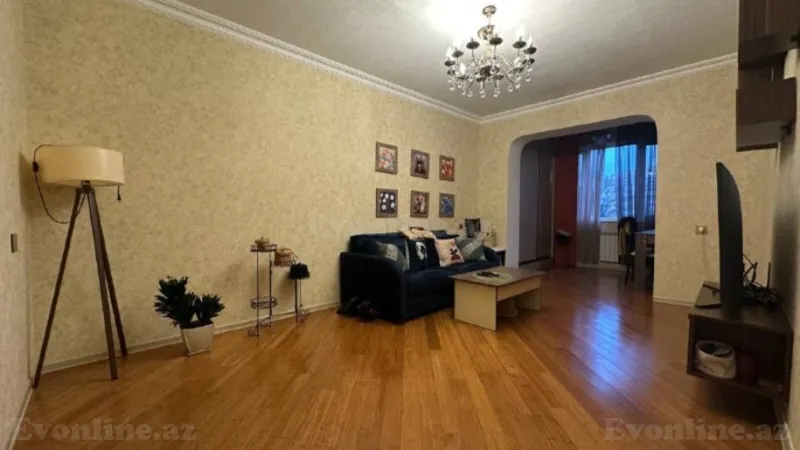 Satılır 3 otaqlı Mənzil Köhnə tikili 75 m² Yasamal