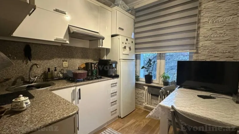 Satılır 3 otaqlı Mənzil Köhnə tikili 75 m² Yasamal - şəkil 15