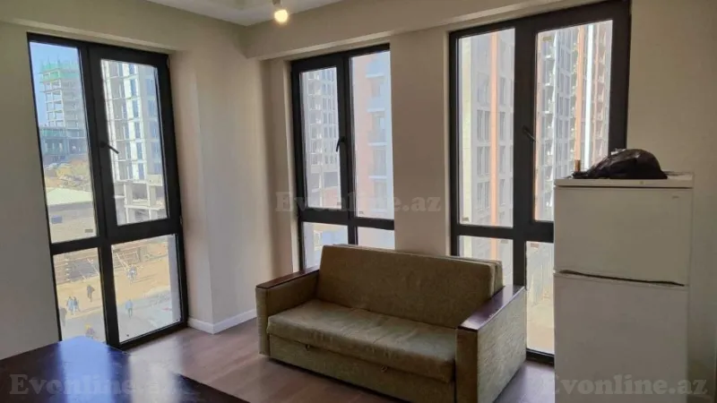 Satılır 2 otaqlı Mənzil Yeni tikili 50 m² Elmlər Akademiyası m. - şəkil 2