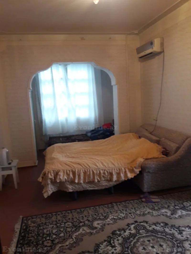 Satılır 1 otaqlı Mənzil Köhnə tikili 45 m² Yeni Yasamal