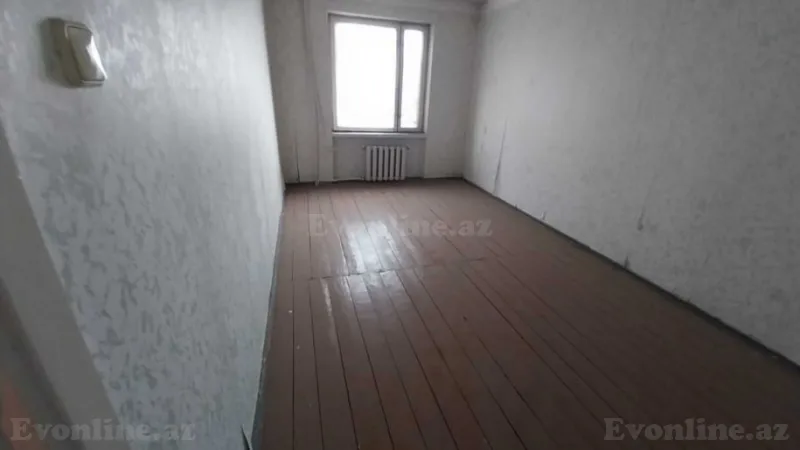 Satılır 3 otaqlı Mənzil Köhnə tikili 80 m² 8-ci kilometr
