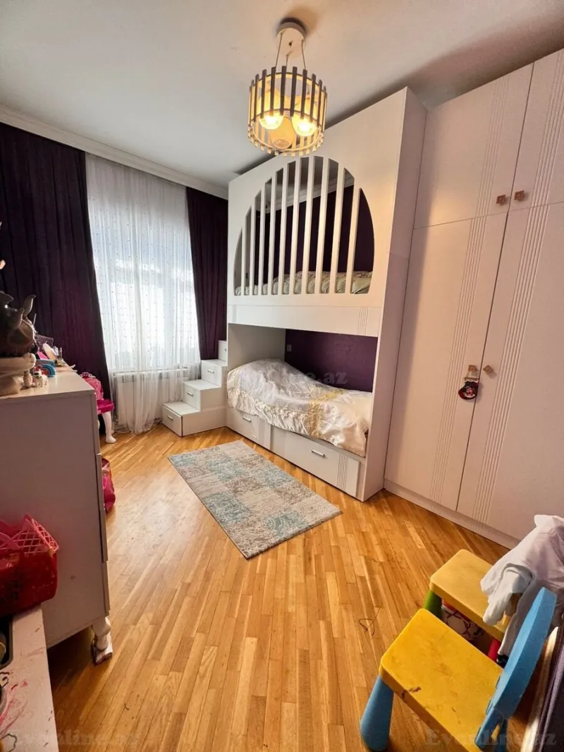 Satılır 4 otaqlı Mənzil Köhnə tikili 110 m² Xalqlar Dostluğu m. - şəkil 6