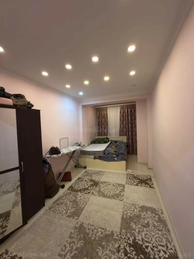 Kirayə verilir 2 otaqlı Mənzil Köhnə tikili 65 m² Gənclik m.