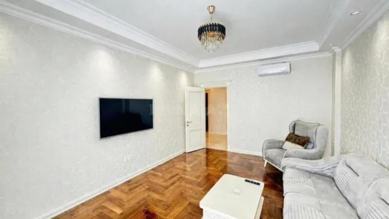 Kirayə verilir 2 otaqlı Mənzil Yeni tikili 95 m² Xətai r. - şəkil 2