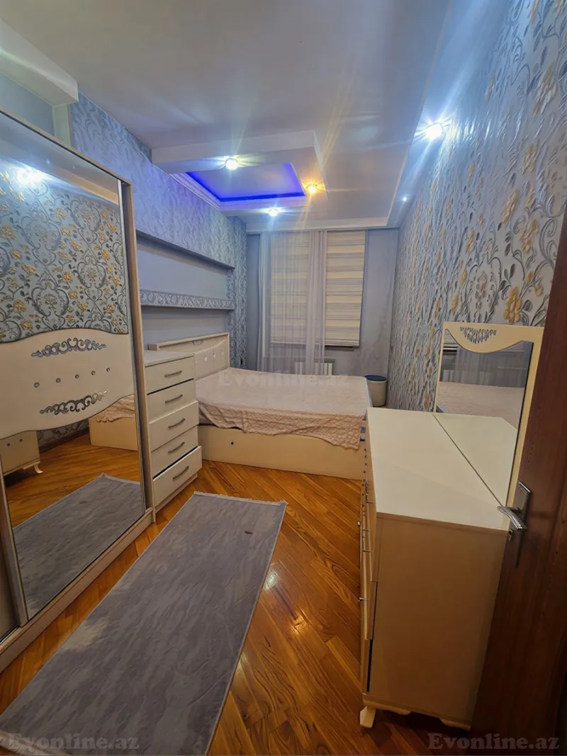 Kirayə verilir 3 otaqlı Mənzil Köhnə tikili 60 m² Memar Əcəmi m.