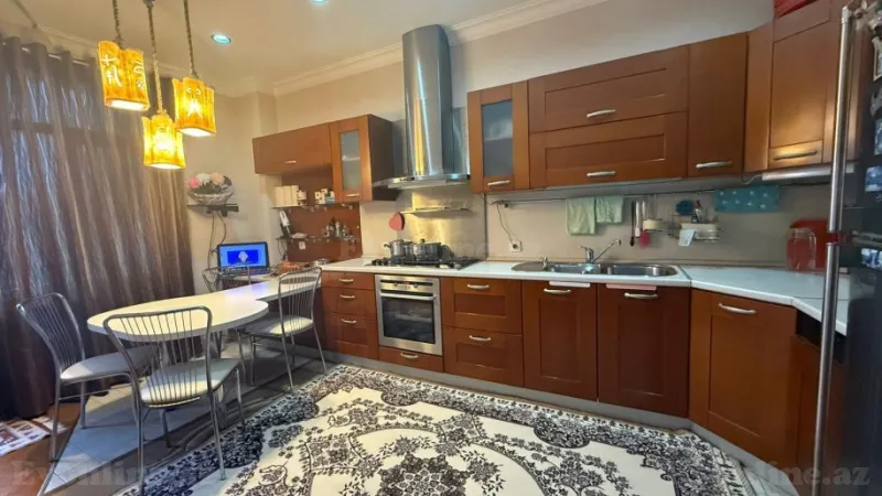 Kirayə verilir 4 otaqlı Mənzil Yeni tikili 200 m² Nizami m. - şəkil 4