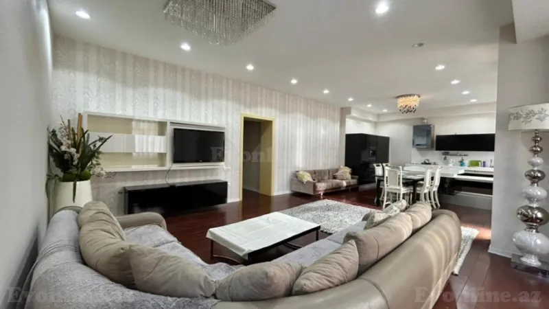 Kirayə verilir 3 otaqlı Mənzil Yeni tikili 170 m² 28 May m.