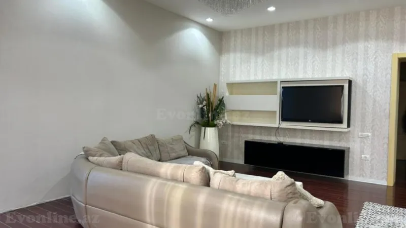 Kirayə verilir 3 otaqlı Mənzil Yeni tikili 170 m² 28 May m. - şəkil 5