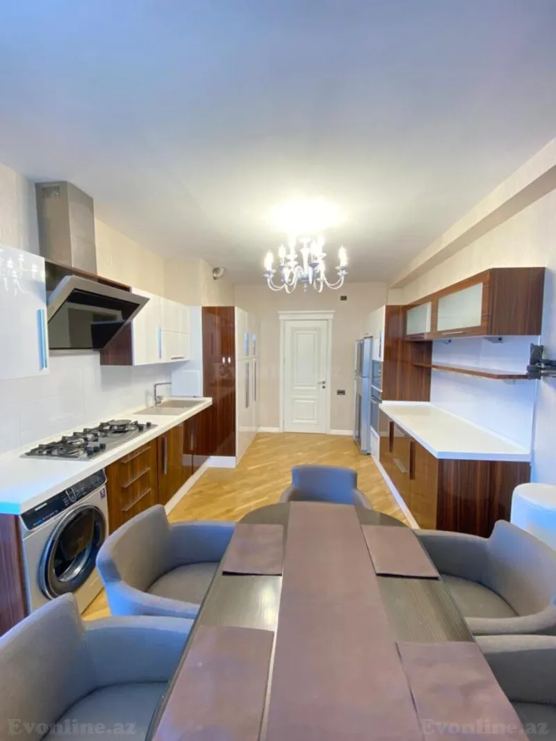 Satılır 4 otaqlı Mənzil Yeni tikili 175 m² Elmlər Akademiyası m. - şəkil 11