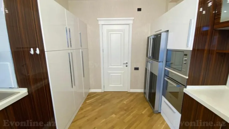 Satılır 4 otaqlı Mənzil Yeni tikili 175 m² Elmlər Akademiyası m. - şəkil 12