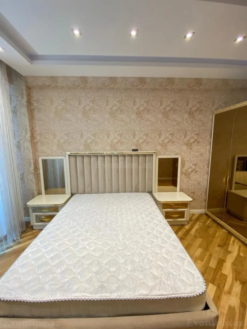 Satılır 4 otaqlı Mənzil Yeni tikili 175 m² Elmlər Akademiyası m. - şəkil 17