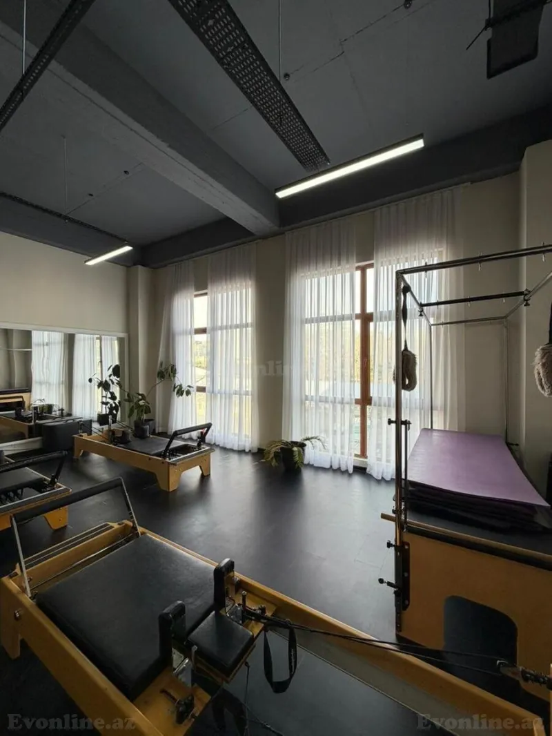 Kirayə verilir Ofis 131 m² Nizami m.