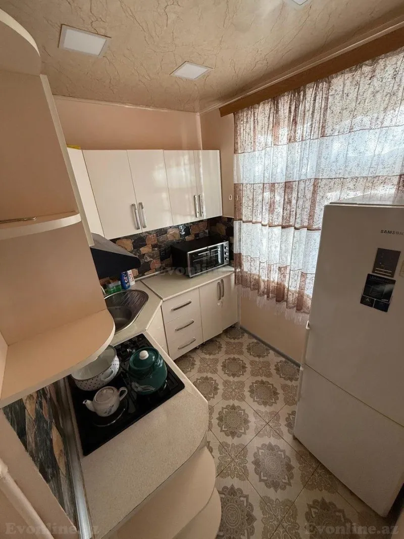 Satılır 3 otaqlı Mənzil Köhnə tikili 70 m² İnşaatçılar m. - şəkil 7