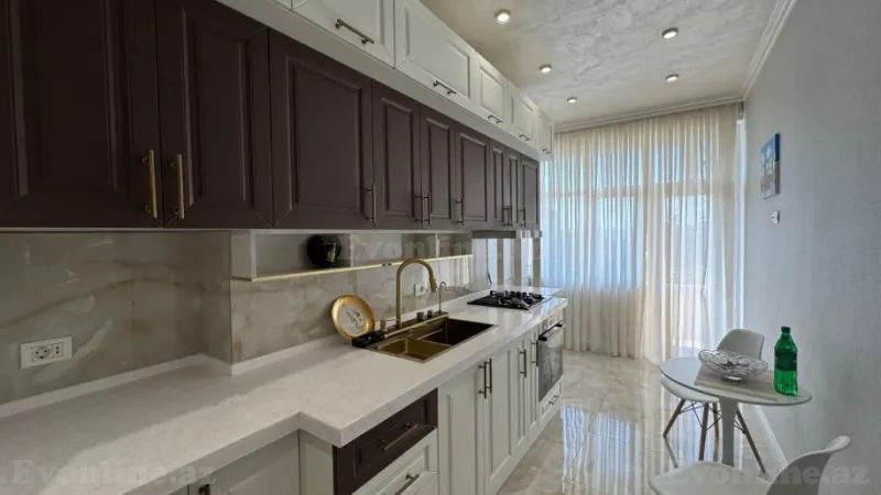 Satılır 4 otaqlı Mənzil Yeni tikili 145 m² Həzi Aslanov m. - şəkil 3