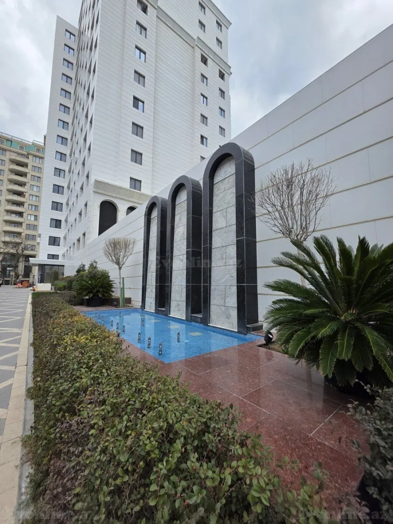 Satılır 4 otaqlı Mənzil Yeni tikili 211.4 m² Səbail r. - şəkil 4