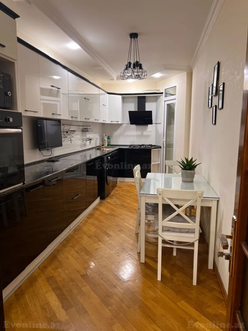 Kirayə verilir 3 otaqlı Mənzil Yeni tikili 132 m² Nəriman Nərimanov m. - şəkil 10