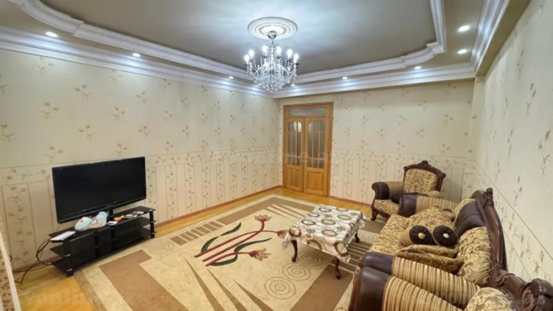 Satılır 3 otaqlı Mənzil Yeni tikili 120 m² Xalqlar Dostluğu m. - şəkil 2