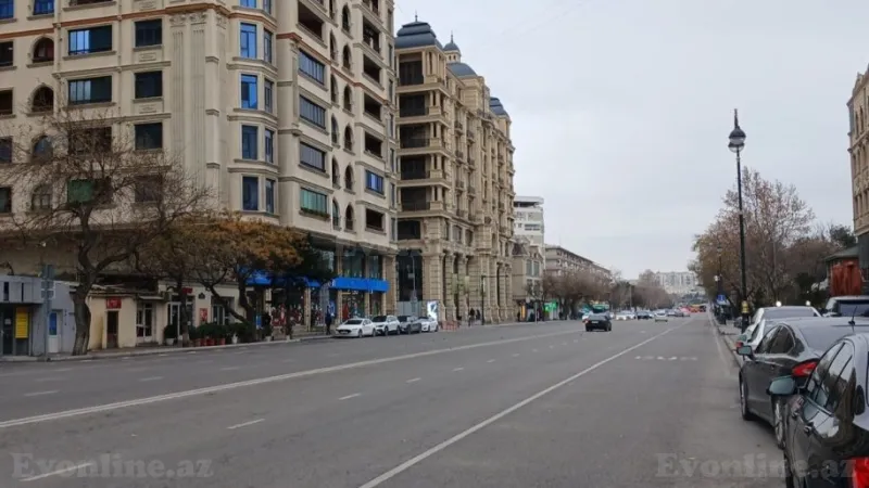 Satılır 3 otaqlı Mənzil Köhnə tikili 85 m² Nərimanov r. - şəkil 2