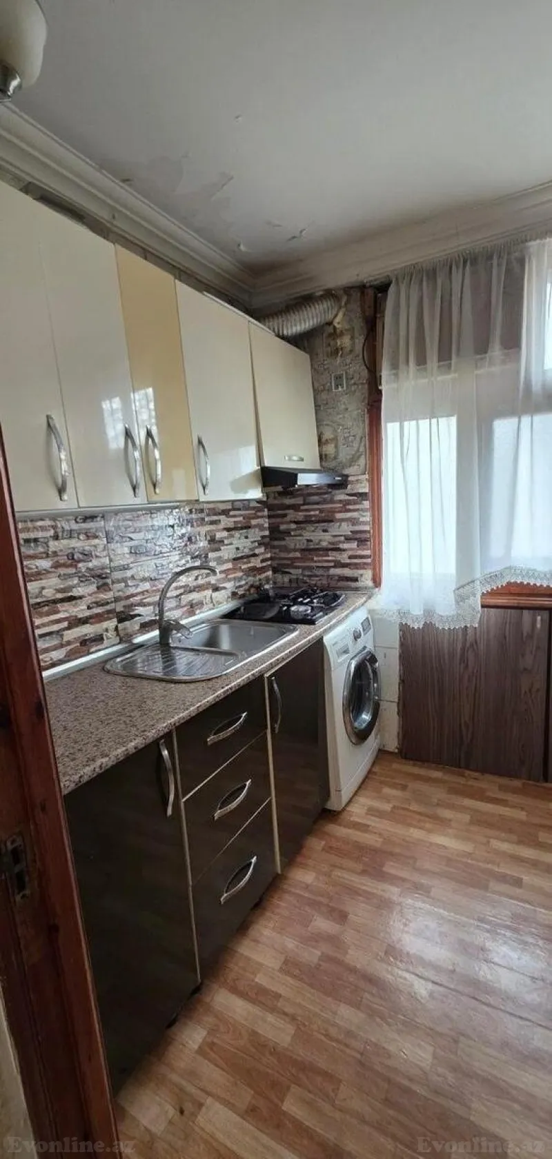 Kirayə verilir 2 otaqlı Mənzil Köhnə tikili 30 m² Neftçilər m. - şəkil 5