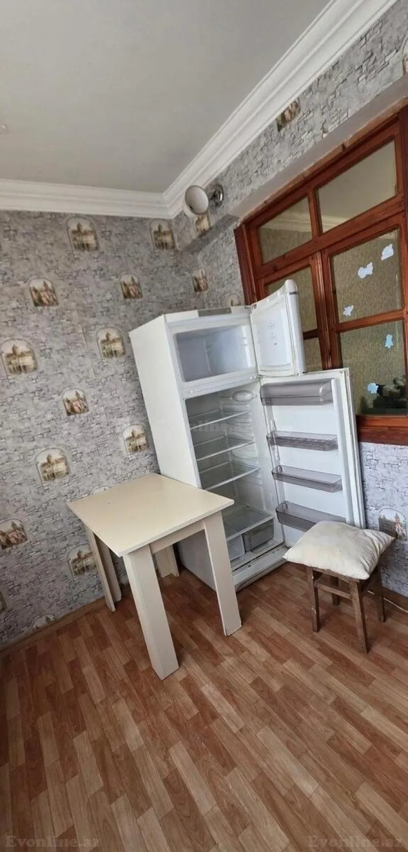 Kirayə verilir 2 otaqlı Mənzil Köhnə tikili 30 m² Neftçilər m. - şəkil 6