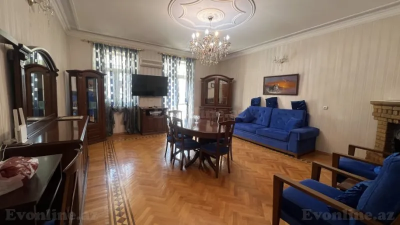 Kirayə verilir 2 otaqlı Mənzil Köhnə tikili 70 m² Nəriman Nərimanov m.