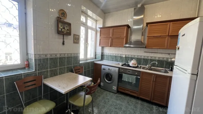 Kirayə verilir 2 otaqlı Mənzil Köhnə tikili 70 m² Nəriman Nərimanov m. - şəkil 8