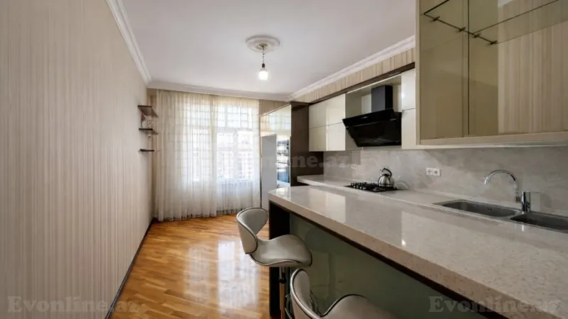 Satılır 3 otaqlı Mənzil Yeni tikili 140 m² Bakmil m. - şəkil 5